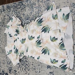 NWOT white floral print wrap dress